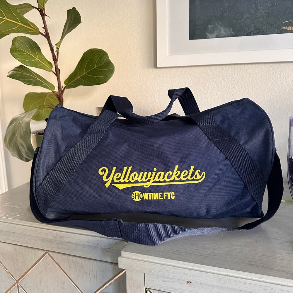 YELLOWJACKETS SHOWTIME DUFFEL BAG
